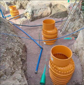 Eßbach, Kirchgasse
Bau von Schutz und Regenwasserkanal, Trinkwasserleitung, Gasfaser-Leerrohr und Straßenbau