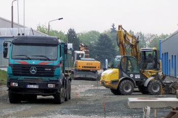 Stadt Pausa,
Gestaltung Außenanlagen sowie Erschließung Fa. LINHARDT GmbH